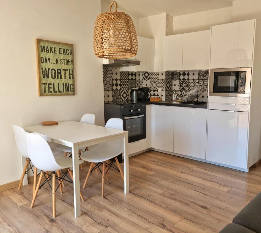 Апартаменты Un Balcon Sur Les Toits D'Aix Экс-ан-Прованс Экстерьер фото